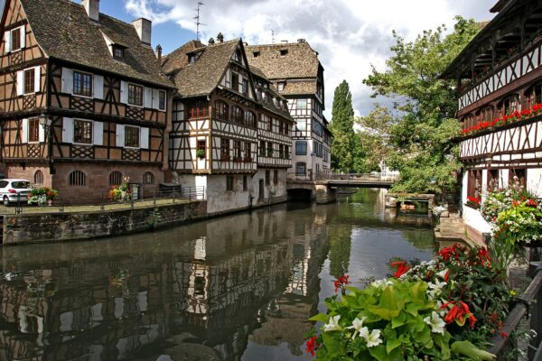 STRASBOURG - canal hero (Pixabay image, no royalty req'd)